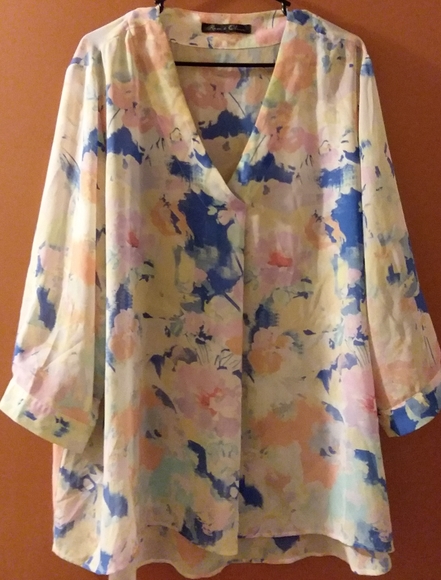 Rose & Olive Tops - Rose & Olive Floral Blouse